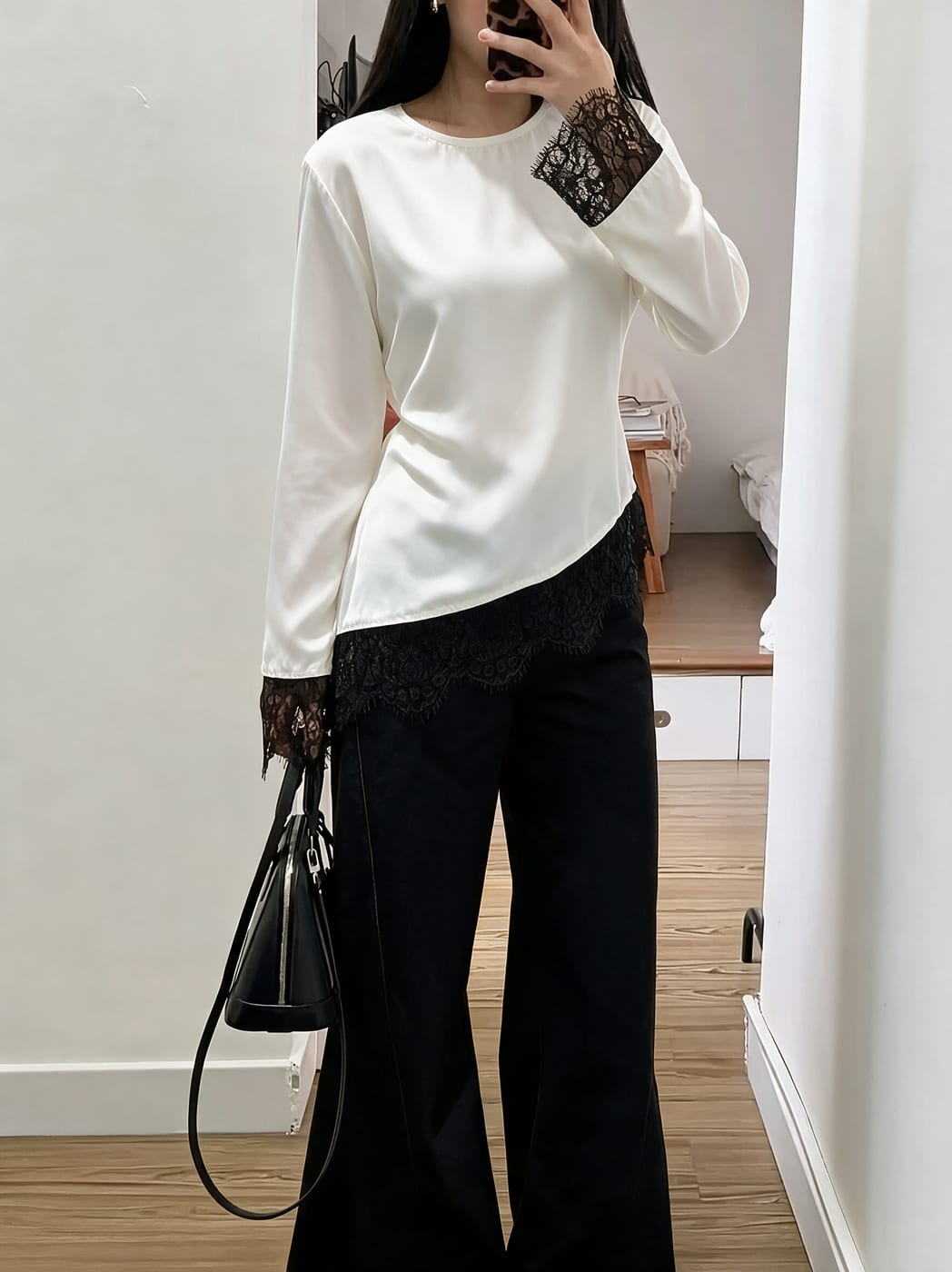 Lace Hem — White / Black Lace 2